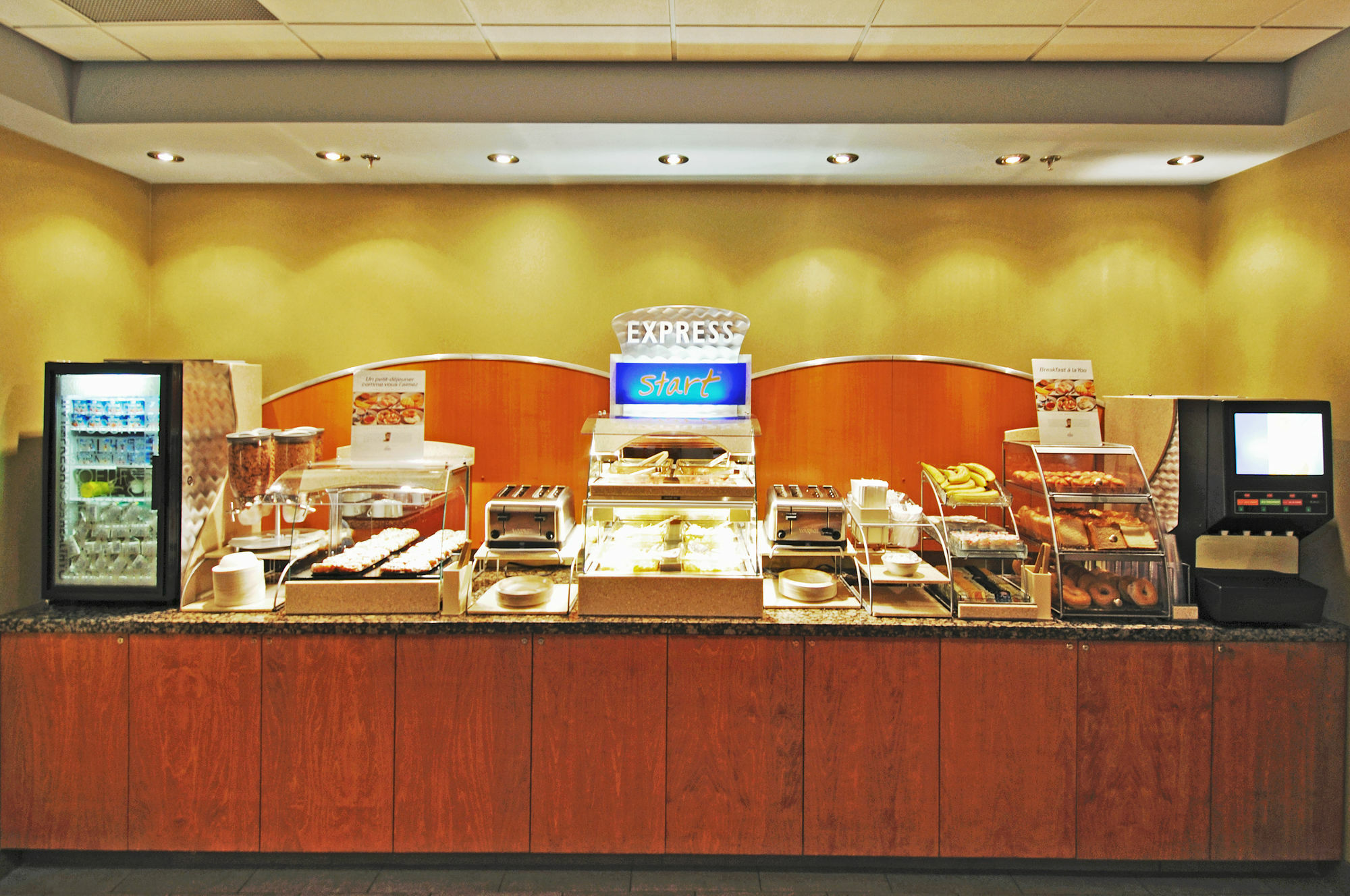 Holiday Inn Express Quebec City-Sainte Foy By Ihg Ngoại thất bức ảnh